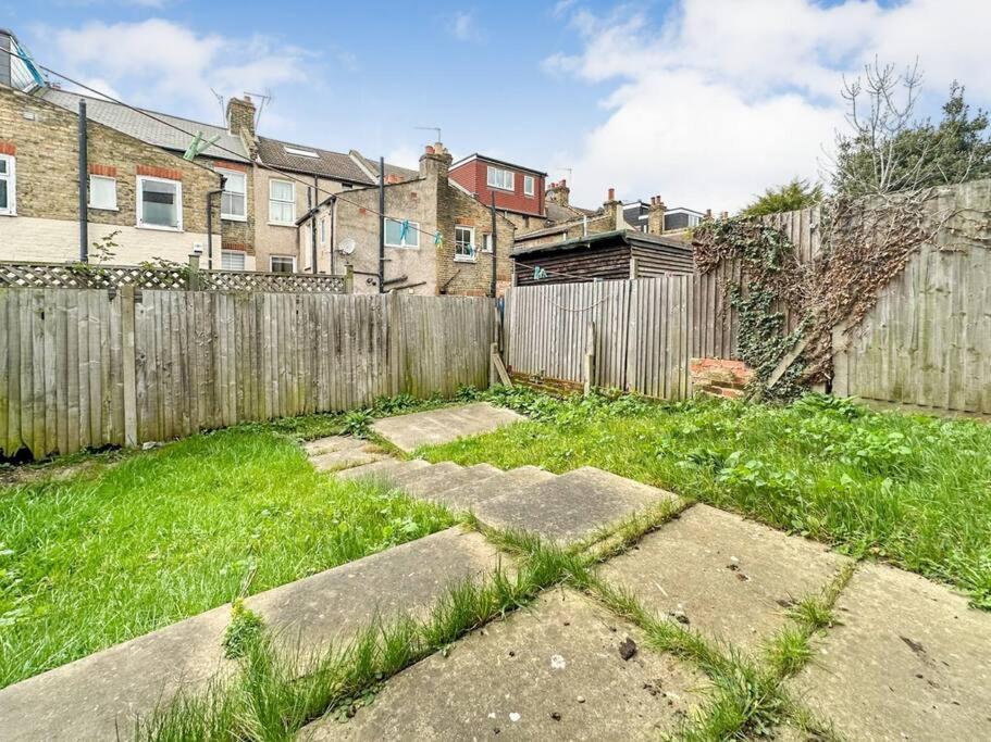 Newly Refurbished 3 Bed House Near London O2 Arena Londres Exterior foto