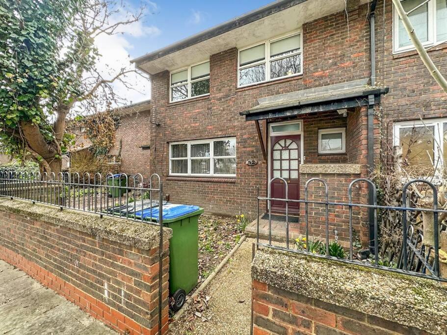 Newly Refurbished 3 Bed House Near London O2 Arena Londres Exterior foto
