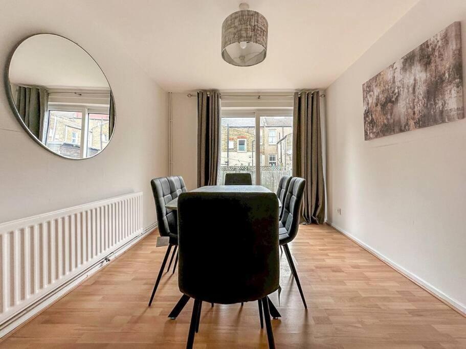 Newly Refurbished 3 Bed House Near London O2 Arena Londres Exterior foto